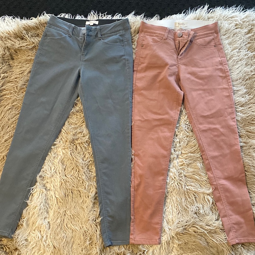 Very nice fitting jeans! Both size 7/28